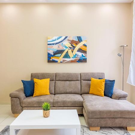 Spacious Bajcsy Residence In The Heart Of ブダペスト エクステリア 写真