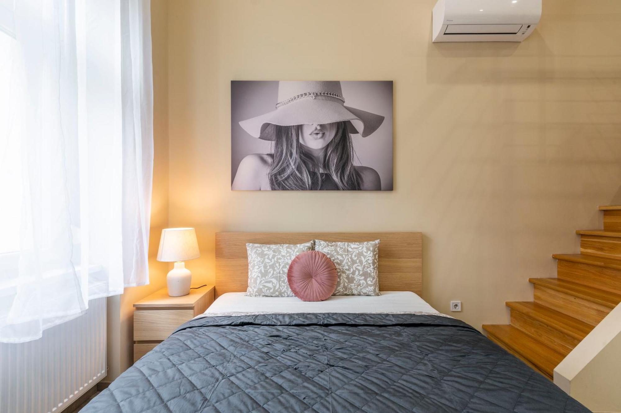Spacious Bajcsy Residence In The Heart Of ブダペスト エクステリア 写真
