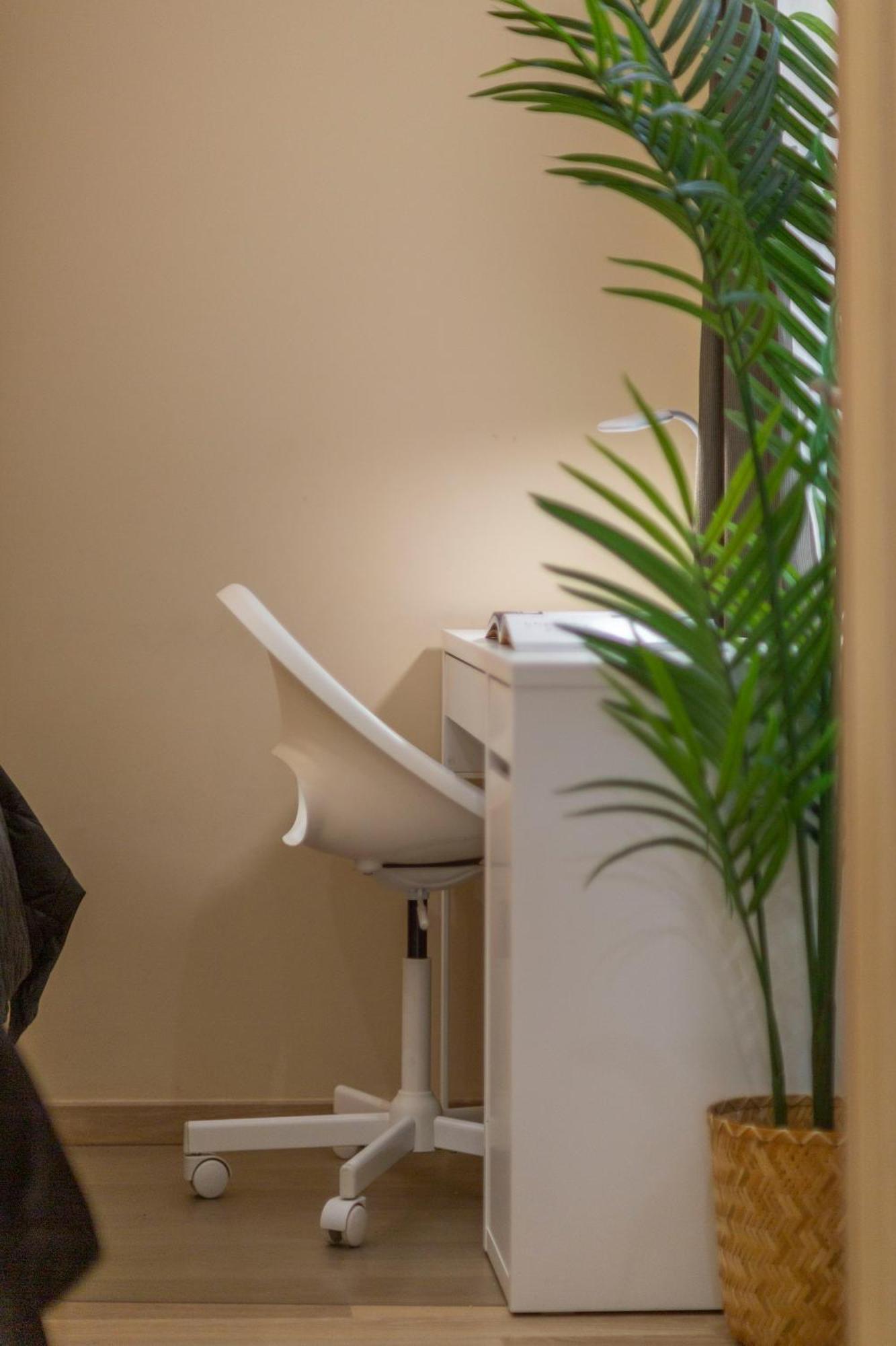 Spacious Bajcsy Residence In The Heart Of ブダペスト エクステリア 写真