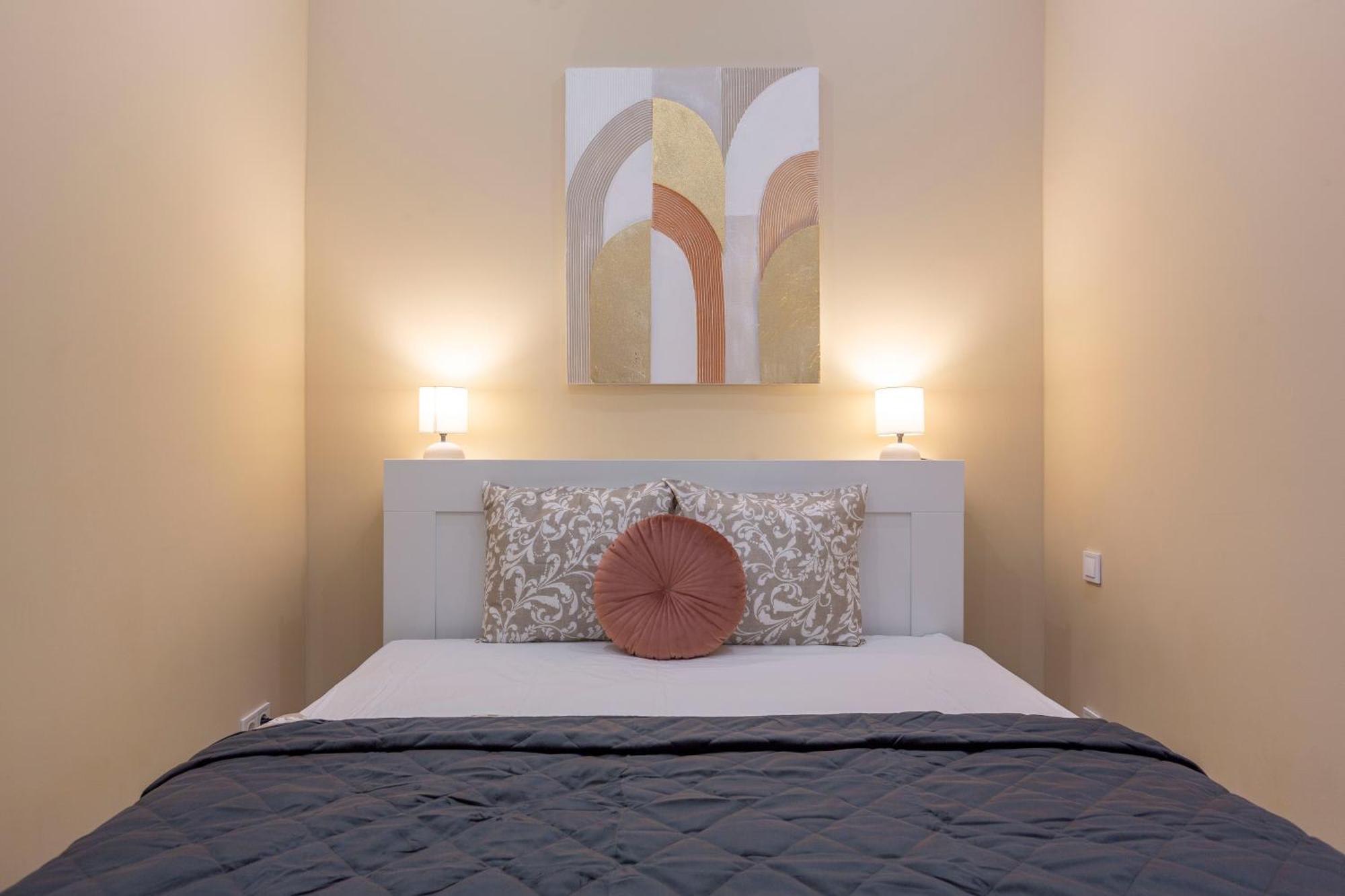 Spacious Bajcsy Residence In The Heart Of ブダペスト エクステリア 写真
