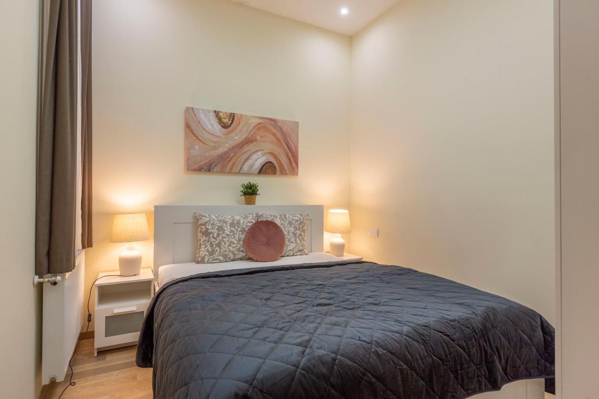 Spacious Bajcsy Residence In The Heart Of ブダペスト エクステリア 写真